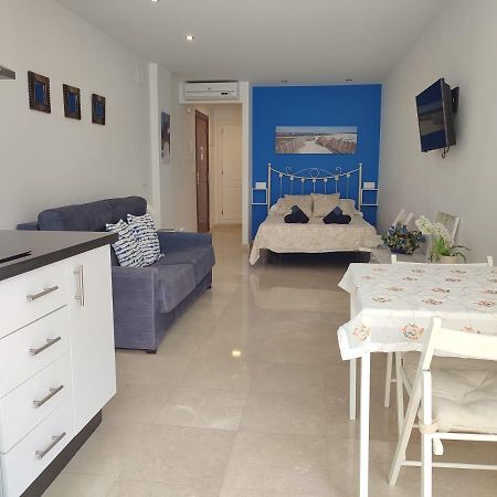 Turisstiko La Roca Chica 4 Apartment Торемолинос Екстериор снимка